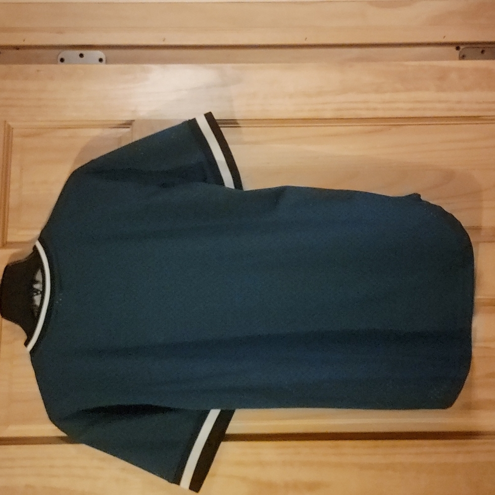 Eagles Team Apparel shirt - Picture 5 of 5
